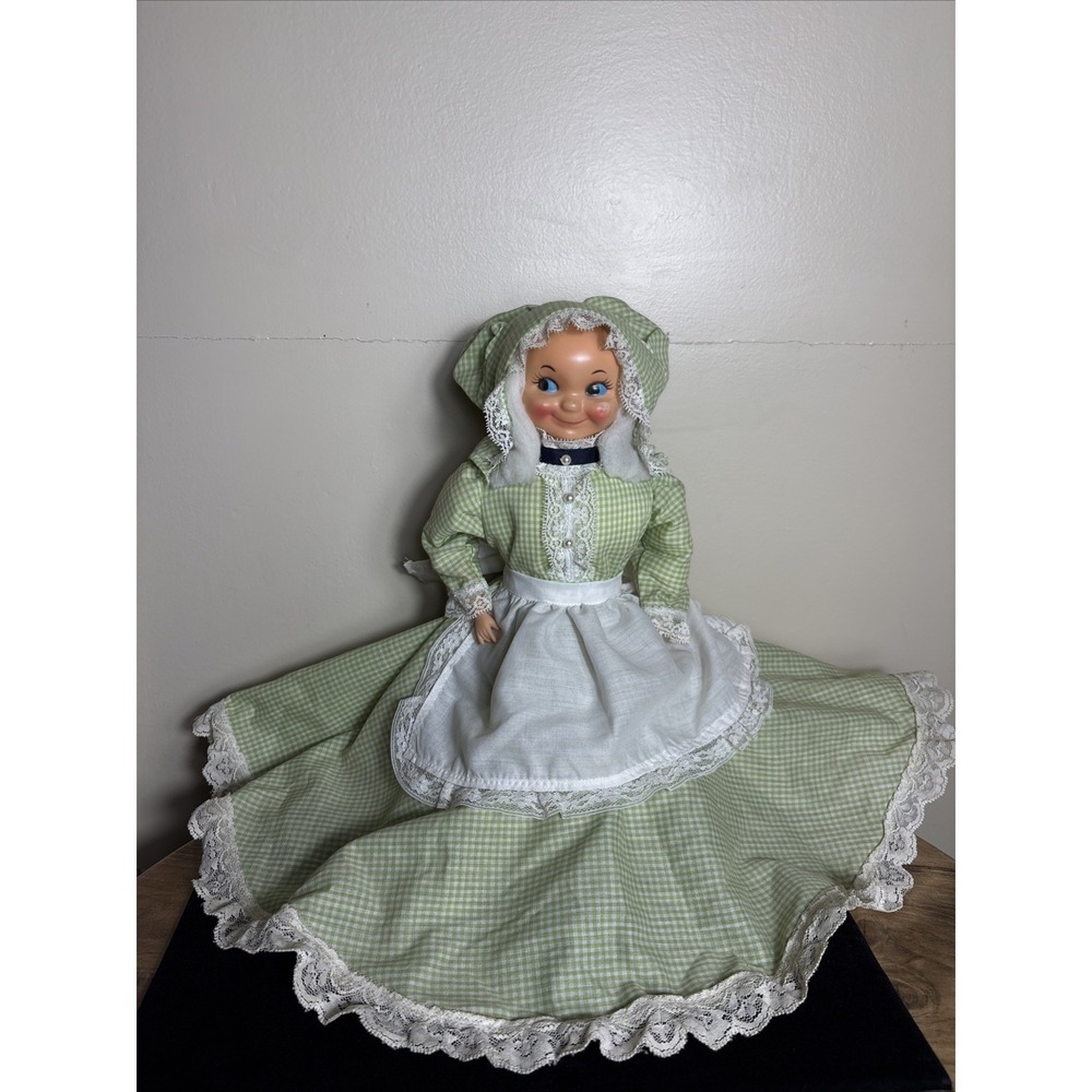 VINTAGE‎ HANDMADE DISH SOAP BOTTLE COUNTRY GRANDMOTHER DOLL W/BONNET